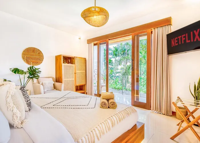 Chicago Brand New 7 Bdr Private Pool * Seminyak (Bali)