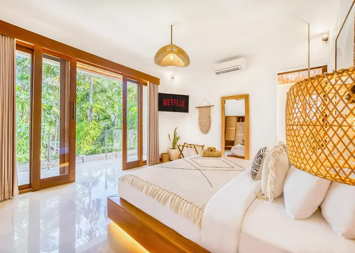 Chicago Brand New 7 Bdr Private Pool Villa Seminyak (Bali)