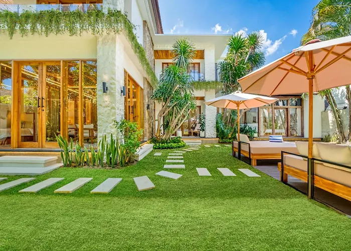 Chicago Brand New 7 Bdr Private Pool Villa Seminyak (Bali)